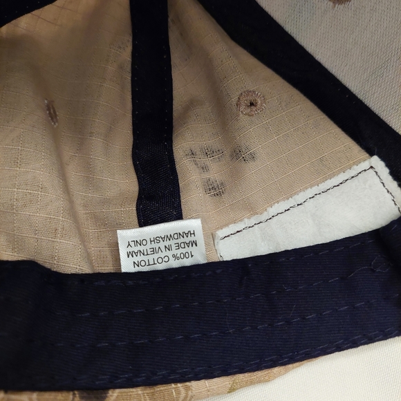 Castrol Oil brown leaf camo design US flag embroidered trucker hat. - Picture 7 of 11